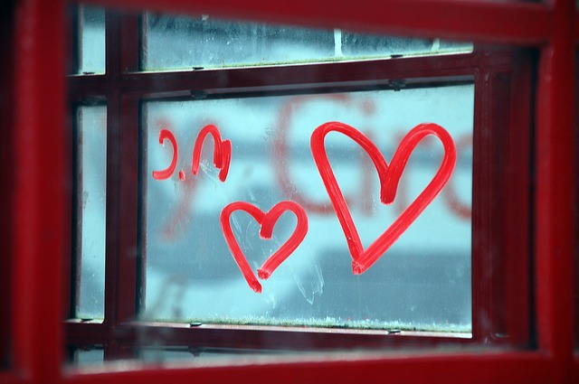 srdce na okně